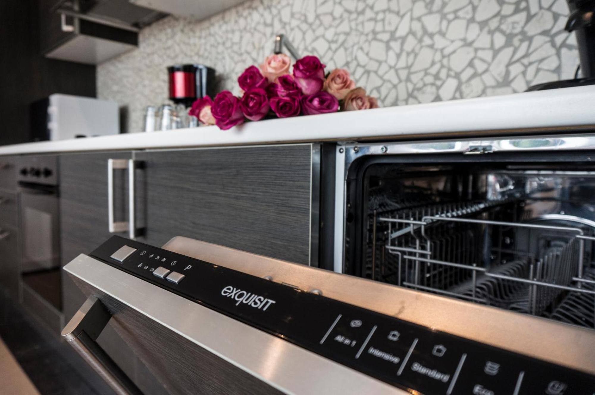 The Queen Luxury - Fiorita Luxemburg